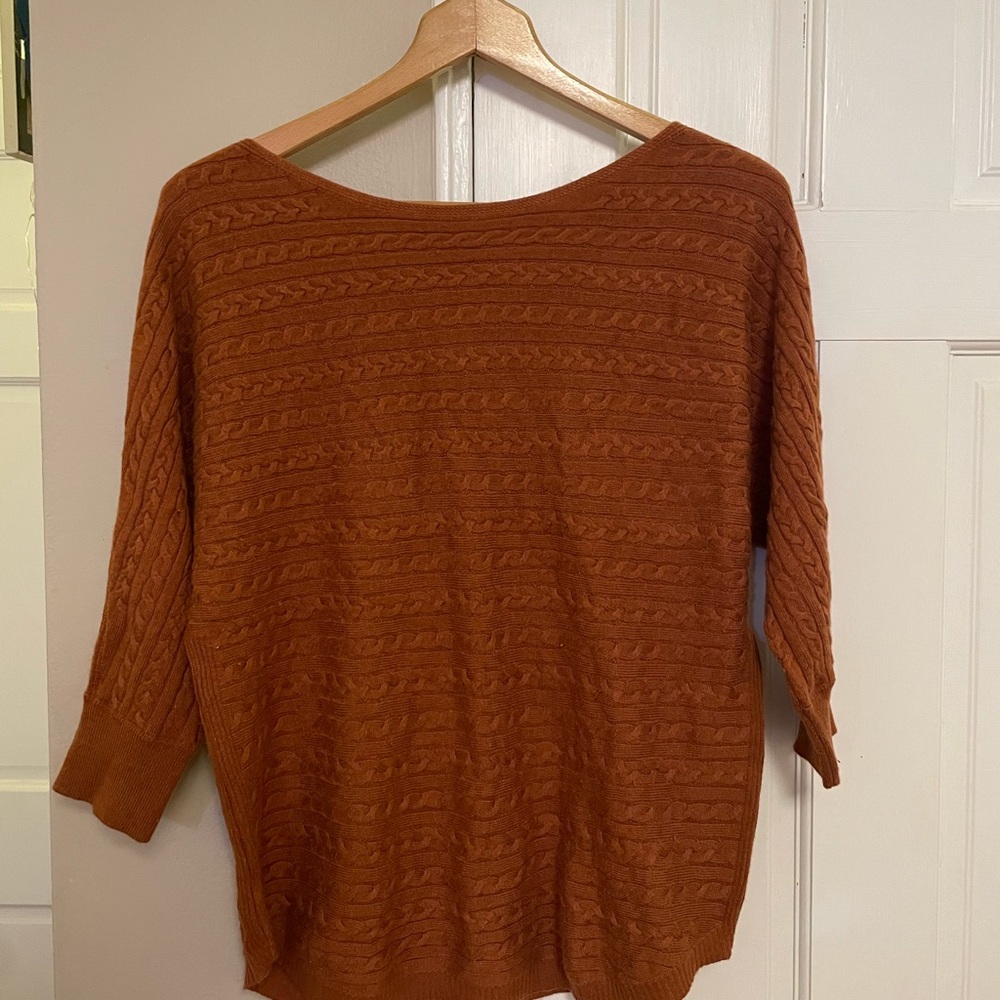 Women's Cable Knit Sweater - Rust
